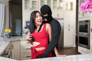 Nữ diễn viên AV hiện tại của Đài Loan "Mi & Ou" chụp ảnh riêng tư theo gói VIP mới nhất ~ Bắn súng hoang dã trên bãi biển...