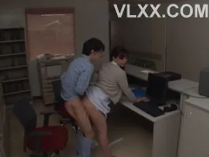 Bà mẹ trẻ xinh đẹp của thằng bạn thân