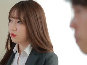 Lỗ hổng trên tường - suzu honjo